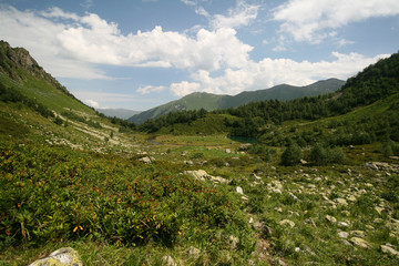 Fototapeta na wymiar View of the mountain ranges of Arkhyz.
