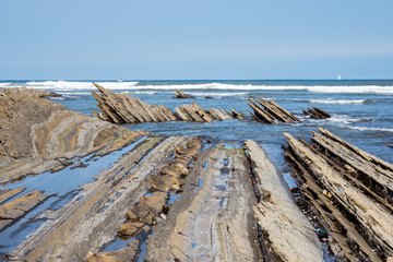 Spanien - Baskenland - Zumaia - Flysch an der Playa De Sakoneta