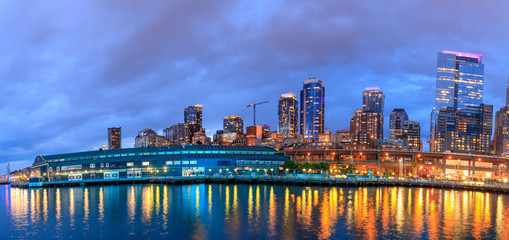 Night view of Seattle Aquarium located on Pier 59 on the Elliott Bay waterfront in Seattle, Washington.