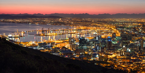 Obraz premium Cape Town City Bowl from Signal Hill
