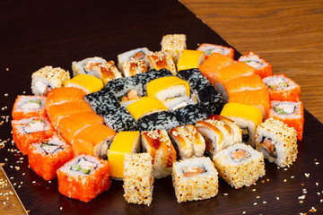 Delicious sushi roll set