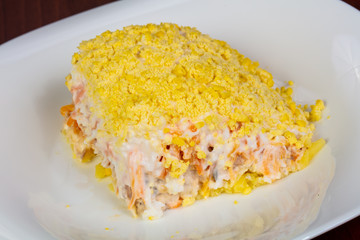 Salad with salmon and cheese