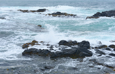 黄金岬の波濤