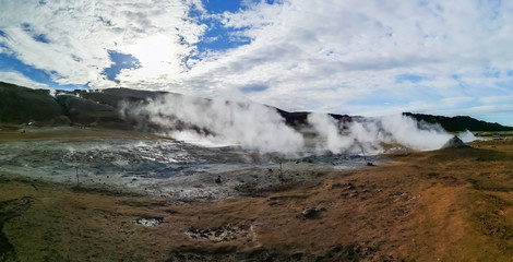 Krafla é um sistema vulcânico com um diâmetro de aproximadamente 20 quilometros situado na região de Mývatn, norte da Islândia
