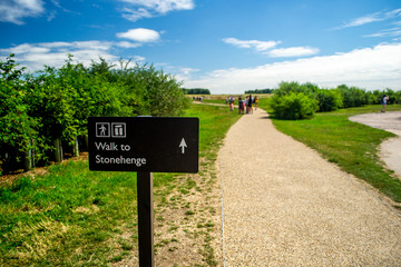 Walk to Stonehenge