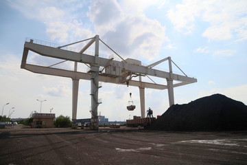  China inland river cargo terminal