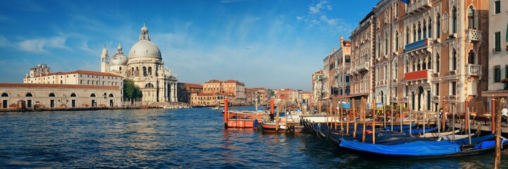 Fototapeta na wymiar Venice Grand Canal boat