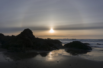 Obraz premium Sunset Halo over Pacific Ocean