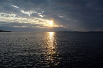 atardecer rio 