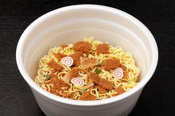 カップラーメン