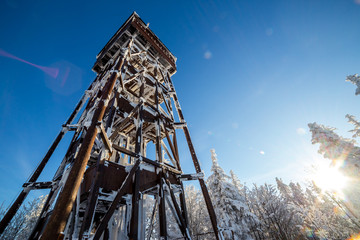 Wieża widokowa na lubaniu w gorcach  © piszczke