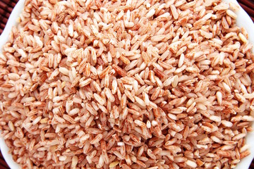 uncooked brown or red rice