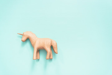 Paper mache unicorn © arinahabich