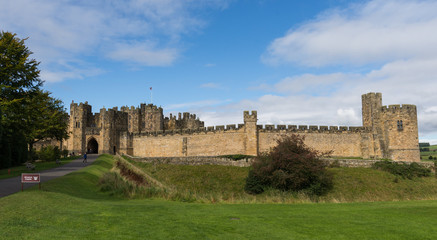 Fototapeta na wymiar Alwick Castle