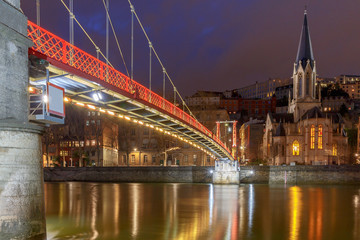 Fototapeta na wymiar The bridge of St. George in Lyon.