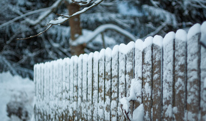 Schnee Zaun