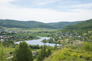 Fototapeta na wymiar Shiryaevo village around Zhigulevsky mountains