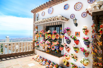 vases en céramique décorés fleur, mijas, espagne 4 - obrazy, fototapety, plakaty