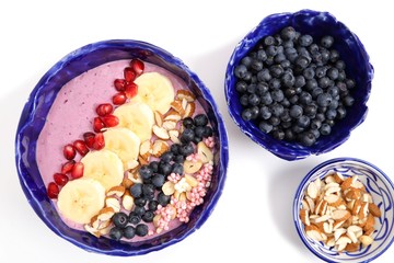 Smoothie bowl.