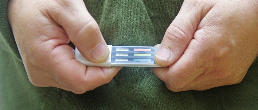 Multi Panel Drug Test Device.