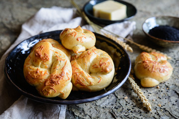 Cheesy knots with black cumin