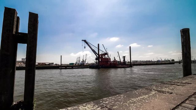 Zeitraffer Bauarbeiten Hafen Hamburg