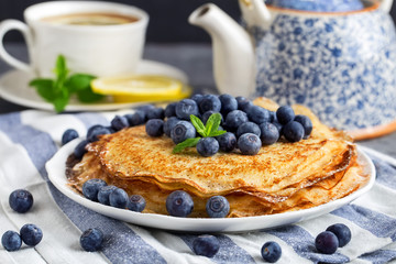 Pancakes with beries