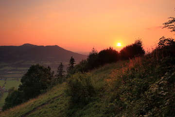 Sonnenuntergang am Berg