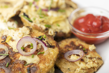 Bayerische Knödelgröstl mit Eiern