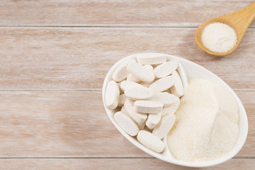 Pills and collagen protein powder - Hydrolyzed