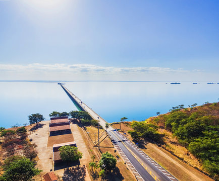 Aerial view of the Helio Serejo bridge on the borders between MS (Bataguassu city) and SP (Presidente Epitacio city) states. Parana river on the background.