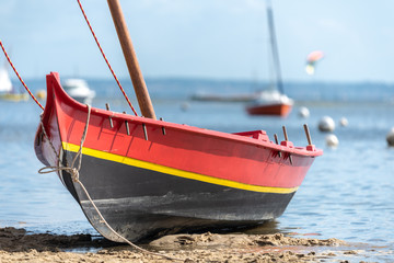 BASSIN D'ARCACHON (France), bateau traditionnel appelé Pinasse