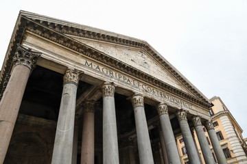 ローマ市内の古代遺跡（イタリア）　パンテオン