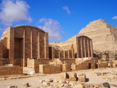 Pyramide de Saqqarah - Complexe fun&eacute;raire de Dj&eacute;ser