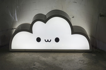 Electronic cloud in the form of a lamp.