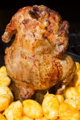 poulet rôti et pommes de terre