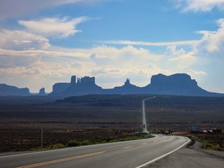 Highway 163 - Auf dem Weg zum Monument Valley