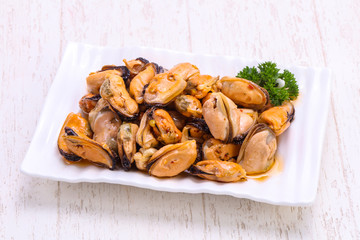 Pickled mussels in the bowl