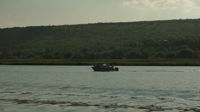 Boats on the lriver River adventures. The pursuit of a boat.