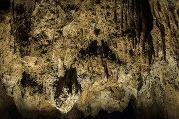 Croazia, 26/06/2018: rocce, stalattiti e stalagmiti nelle Grotte di Barać, registrate per la prima volta nel 1699, vicino al villaggio di Nova Kršlja, nella zona dei laghi di Plitvice