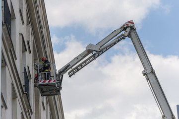 drabina strażacka strażak © FOTOWAWA