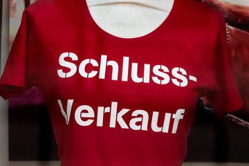 Schlussverkauf Schaufensterpuppe Verführung