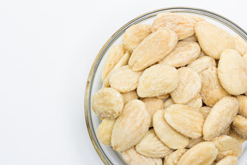 Almendras peladas tostadas saladas