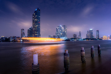 Fototapeta premium Long exposure of Bangkok's skyscrapers at night