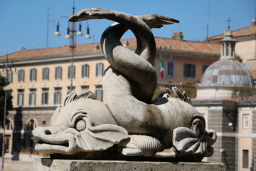 Sculpture at Piazza del Popolo in Rome, Italy © ClaraNila
