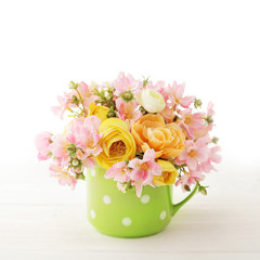 Obraz na płótnie Canvas flowers in a vase