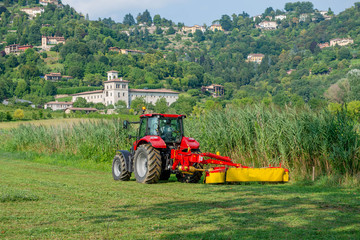 Fototapeta premium farm tractor