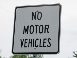 No motor vehicle sign in park