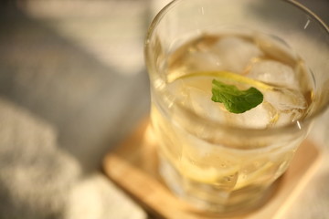 レモンと水