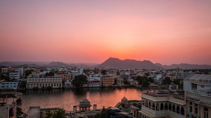 Sunset on lake Pichola